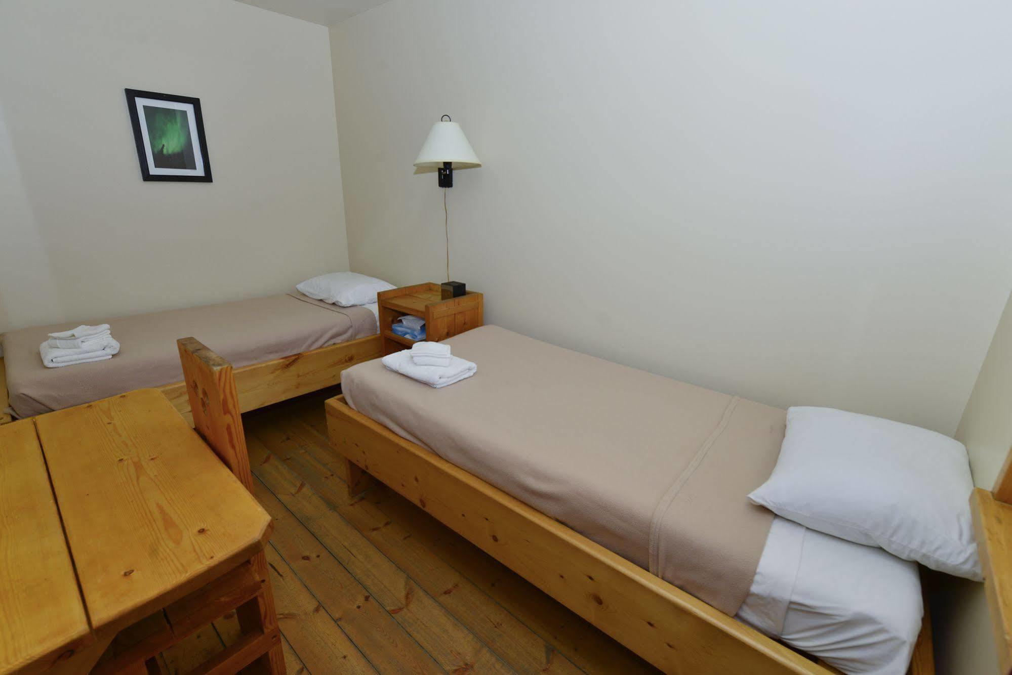 The Bunkhouse Hotell Dawson City Exteriör bild